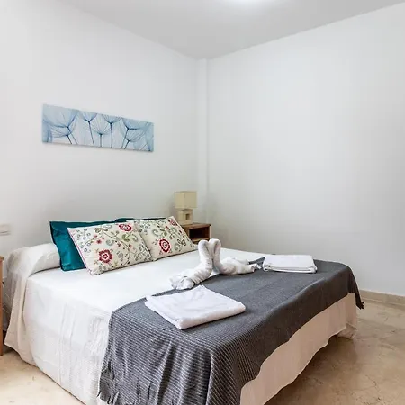 Flatguest San Fernando + 4bdr + Terrace + Parking San Bartolomé